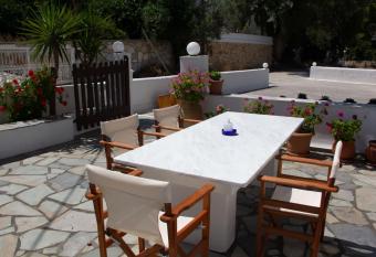 Aristidis has Balcony rooms