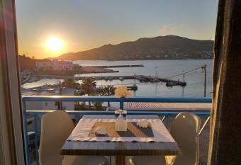 Meltemi has Balcony rooms