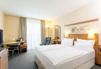 NH Hamburg Horner Rennbahn allows 18 year olds to book a room