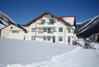 Klara Appartements has Balcony rooms