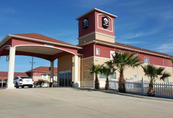 Executive Inn & Suites allows 18 year olds to book a room