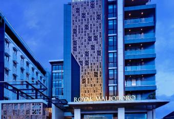 Royal Malioboro by ASTON allows 18 year olds to book a room