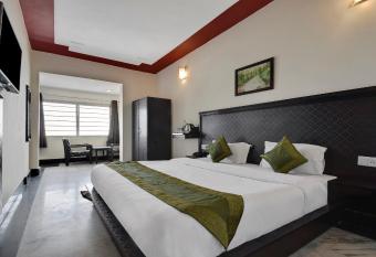 Treebo Trend Mayur - Mall Road allows 18 year olds to book a room