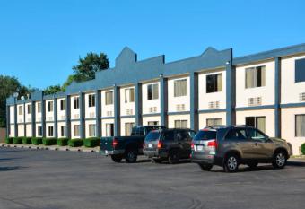 Buckeye Inn Express has Smoking rooms