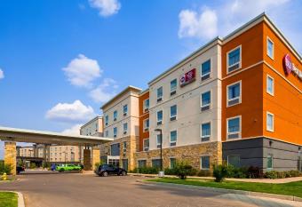 Best Western Plus Eastgate Inn & Suites allows 18 year olds to book a room