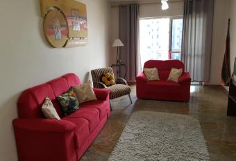 APARTAMENTO NA PRAIA GRANDE SP. allows 18 year olds to book a room