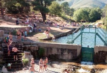 casa rural buenos aires has Balcony rooms