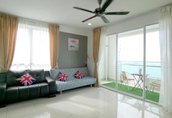 Seaview Mansion One Georgetown has Balcony rooms