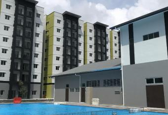 Homestay Musafir Apartment Seri Iskandar 2.0 has Balcony rooms