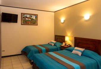 Hotel y Restaurante El Guarco allows 18 year olds to book a room