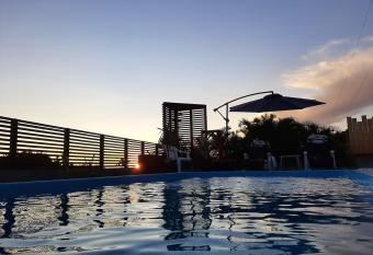 La kazanou allows 18 year olds to book a room