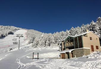 CHALET PLA DEL MIR has Balcony rooms