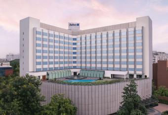 Radisson Blu Hotel Ranchi allows 18 year olds to book a room