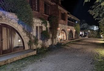 Marina Park has Balcony rooms