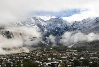 HQ of Nove Sujashvili allows 18 year olds to book a room