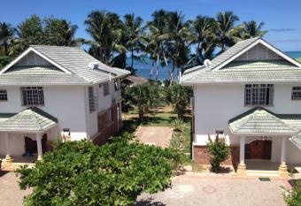 Ocean Jewels allows 18 year olds to book a room