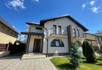 Vila Pati has Balcony rooms