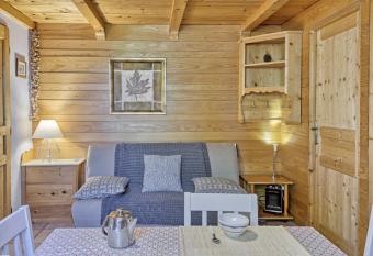 Appartement privatif type chalet cosy et calme has Balcony rooms