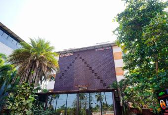 Meraden Opus has Balcony rooms