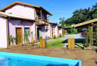 Chal  s da Guarda do Emba   has Balcony rooms