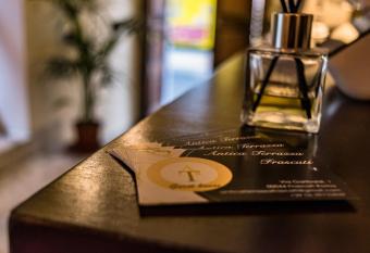 Antica Terrazza Frascati has Balcony rooms