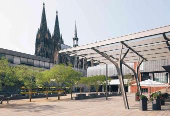 Hotel Mondial am Dom Cologne MGallery allows 18 year olds to book a room