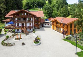 Hotel - Restaurant Forellenbach has Balcony rooms