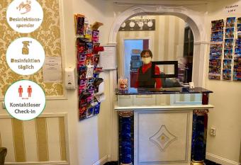 Hotel BELLEVUE am Kurf  rstendamm has Balcony rooms