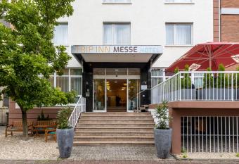 Trip Inn Hotel Messe Westend allows 18 year olds to book a room