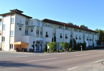 Heidehotel Lubast has Balcony rooms