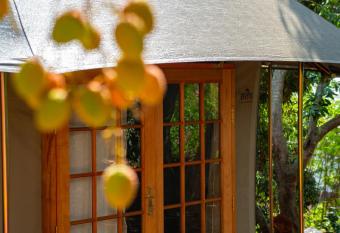 Gadiamb City has Balcony rooms