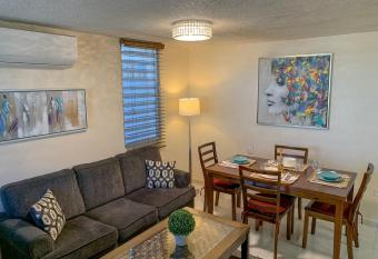 Beautiful 2BR Apt with FREE Parking & Laundry has Balcony rooms