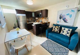 Remodeled apt with patio and laundry. Pet friendly has Balcony rooms