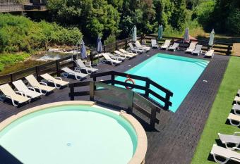 One bedroom chalet with shared pool furnished balcony and wifi at Branca Albergaria a Velha has Balcony rooms