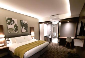 Copperwood Hotel and Conferencing allows 18 year olds to book a room