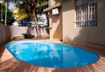 3 bedrooms appartement with shared pool furnished balcony and wifi at Trou aux Biches 1 km away from the beach has Balcony rooms