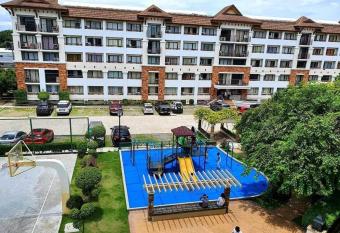 ONE OASIS DAVAO a4 FREE POOL 3 MIN WALK SM MALL has Balcony rooms