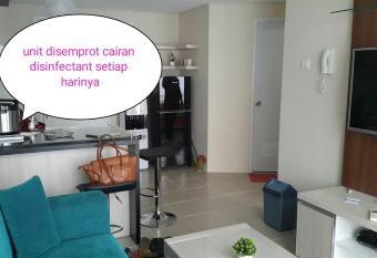 Apartment Altiz 2 br Bintaro Plaza Residence by Selvy has Balcony rooms