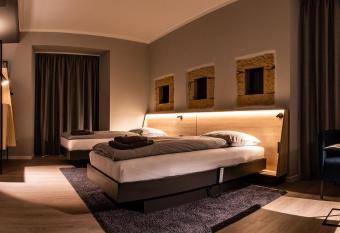 Pulverh  tte G  stehaus im egapark allows 18 year olds to book a room