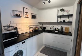 Ma  y bia  y domek has Balcony rooms