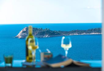 Apartman Daria has rooms with a private hot tub