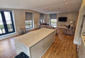 iStay Liverpool Water Street has Balcony rooms