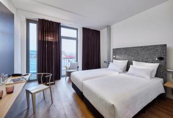 INNSiDE by Meli   Bremen allows 18 year olds to book a room