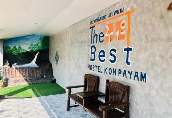 The Best Hostel Koh Payam allows 18 year olds to book a room