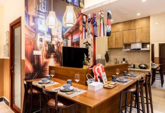 Guangzhou Tianhe District  Tianhe another city   allows 18 year olds to book a room