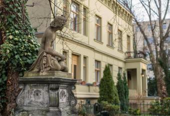 Hotel Residenz Begaswinkel has Balcony rooms