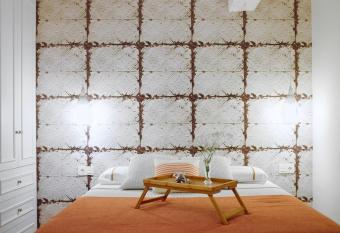 Apartment Alaitz Renter  a allows 18 year olds to book a room