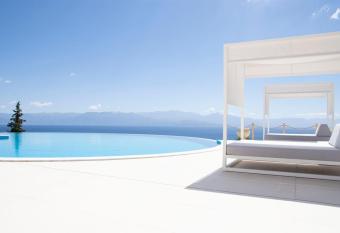 WHITE DONKEY Boutique Hotel superior has Balcony rooms