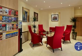 Hotel ADRIA M  nchen allows 18 year olds to book a room