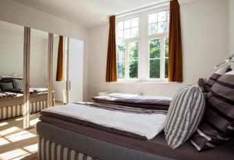 Parkresidenz Lychen Ferienwohnung 2 has Balcony rooms